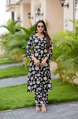 Floral Printed Straight Kurta with Palazzo 1