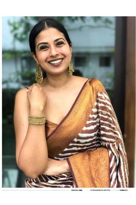 White and brown designer art-silk saree 3