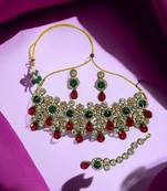 heavy necklace set with maang tikka