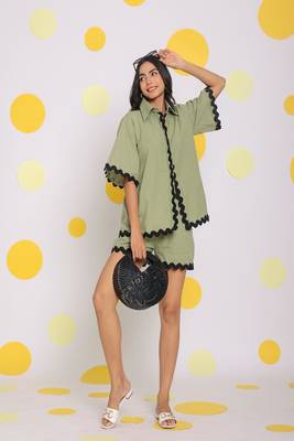 Green zig zag lace buttoned relaxed collared shirt and shorts linen co-ord set 2