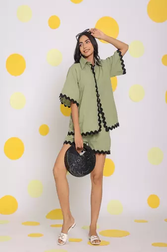Green zig zag lace buttoned relaxed collared shirt and shorts linen co-ord set