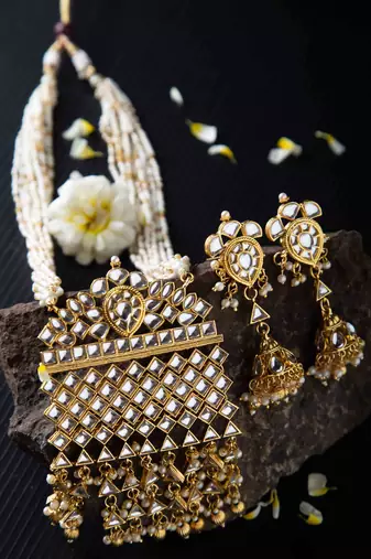 Kundan Long Necklace Set