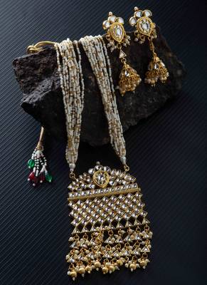 Kundan Long Necklace Set 1