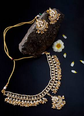 Kundan Pearl Choker Set 1