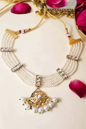 Pearl kundan choker set