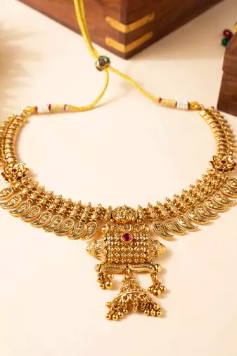 Gold-plated temple necklace set