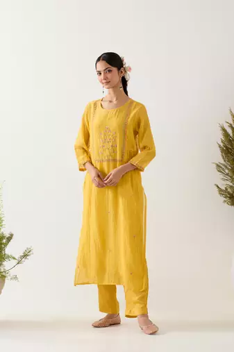 Mustard mughal buta kurta set