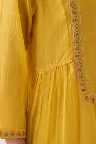 Mustard mughal buta kurta set