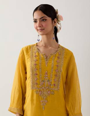 Mustard stardust kurta set 4