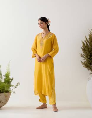 Mustard songbird kurta set 2