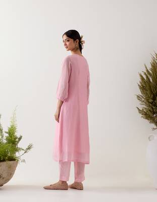Blush pink camelia kurta set with gathers 4