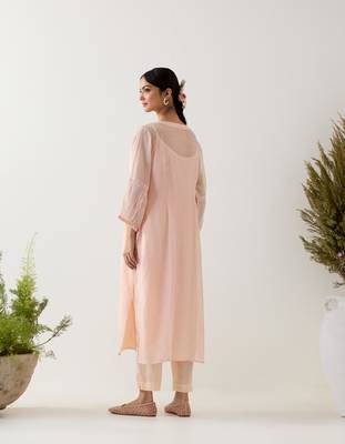 Ivory pink parrot and pionies kurta set 2