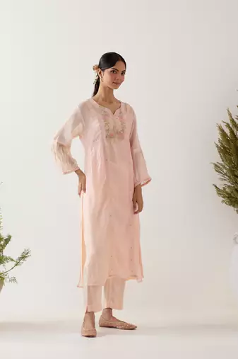 Ivory pink parrot and pionies kurta set