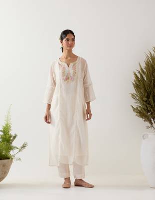 White parrot and peonies kurta set 1