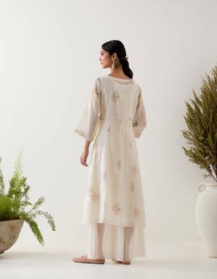 White angrakha block printed kurta set 3