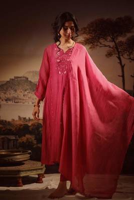 Hot pink juhi yoke kurta set 5