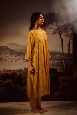 Mustard juhi yoke kurta set 1