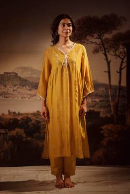 Mustard juhi yoke kurta set 2