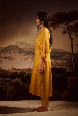 Mustard juhi yoke kurta set 3