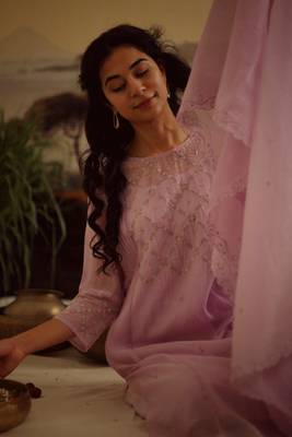 Lavender crossbuti kurta and pant set 4