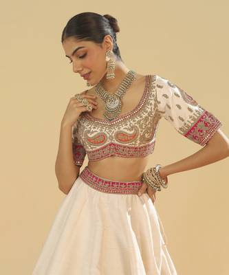 Ruhaaniyat Sidra Daisy Ivory Lehenga Set 4