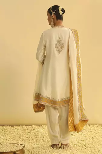 Amani - daisy ivory a-line kurta with salwar & dupatta