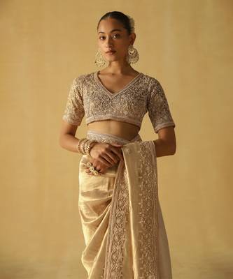 Saraa - gold saree set 2