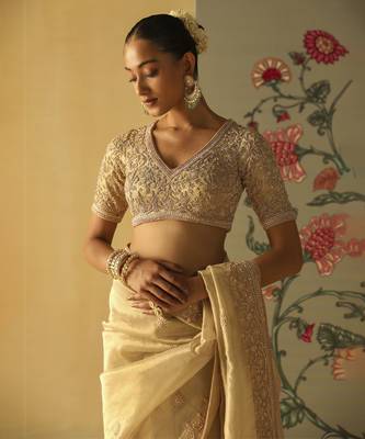 Saraa - gold saree set 3