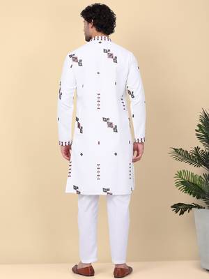 Men linen ethnic motifs embroidered white kurta and white trouser pant 3