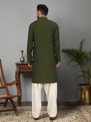 Men cotton silk mirror work yoke design green kurta with salwar 3