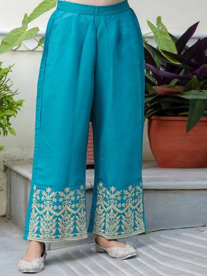 Women's silk blend embroidered kurta palazzo set with organza dupatta 4