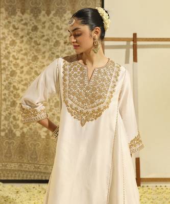 Kaarigari shaheen daisy ivory chauga with salwar set 3