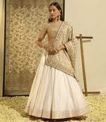 Kaarigari Aarif Daisy Ivory Lehenga Set