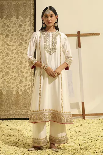Kaarigari shiza daisy ivory long a-line kurta with palazzo and dupatta set