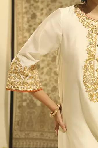 Kaarigari sahana daisy ivory long a-line kurta with palazzo and dupatta set