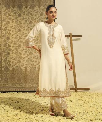 Kaarigari sahana daisy ivory long a-line kurta with palazzo and dupatta set 5