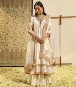 Kaarigari shaiz daisy ivory ankle length anarkali with skirt and dupatta set