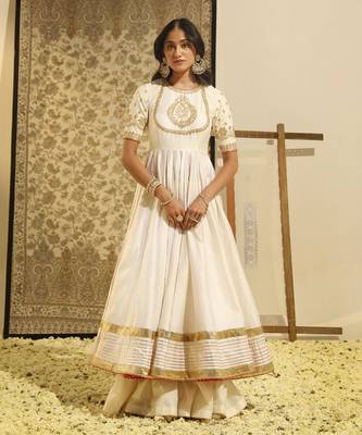 Kaarigari irshaad daisy ivory ankle length anarkali with skirt and dupatta set 2