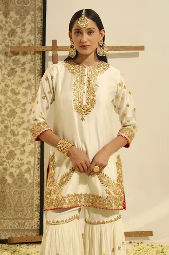 Kaarigari shamshul daisy ivory short kurta with gharara and odhni set