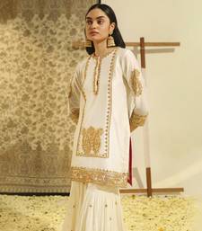 Kaarigari siraj daisy ivory short kurta with gharara and odhni set
