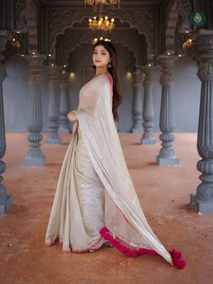 Beige art Silk Saree with Embroidered Lace Border and Magenta Pink blouse 4