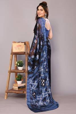 Blue floral print chiffon saree with unstiched blouse piece 4