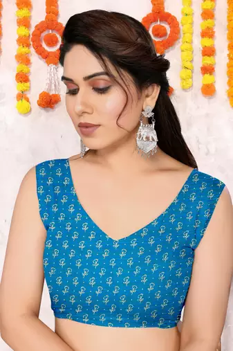 Black floral print zari work chiffon saree with unstiched blouse piece