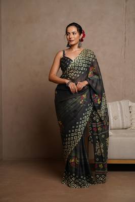 Turquoise blue floral print zari work chiffon saree with unstiched blouse piece 2