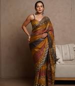 Mustard yellow floral print zari work chiffon saree with unstiched blouse piece