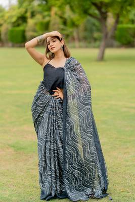 Dark mustard geometric print chiffon saree with unstiched blouse piece 2