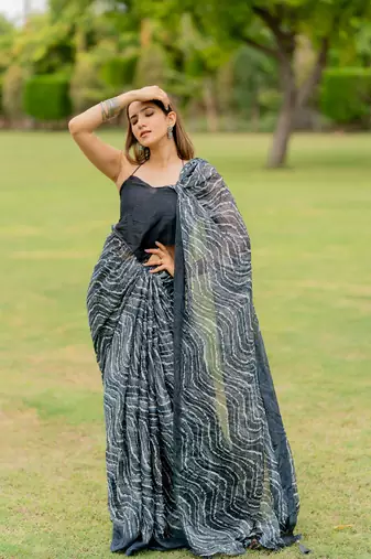 Dark mustard geometric print chiffon saree with unstiched blouse piece