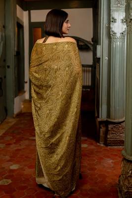 Dark mustard geometric print chiffon saree with unstiched blouse piece 4