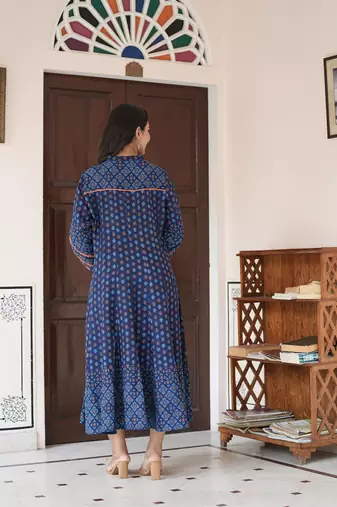 Printed rayon calf length stand collar 3/4th sleeve with lace detailing anarkali kurta