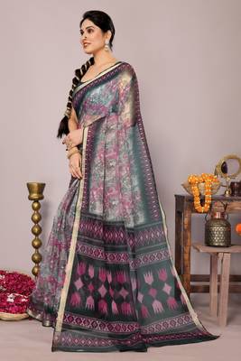 Pink floral print kota doria polyester saree with unstiched blouse piece 3